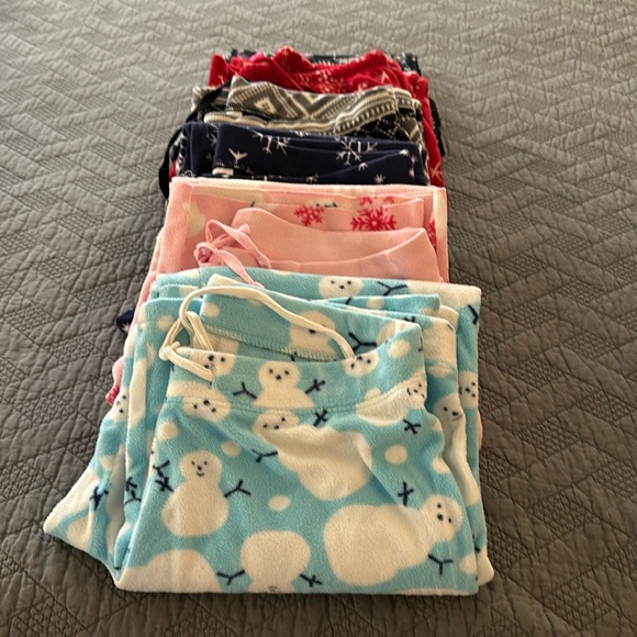 Old Navy Other - Lot of 6 Old Navy Sz.Large Holiday Pajama Bottoms $30 Takes all